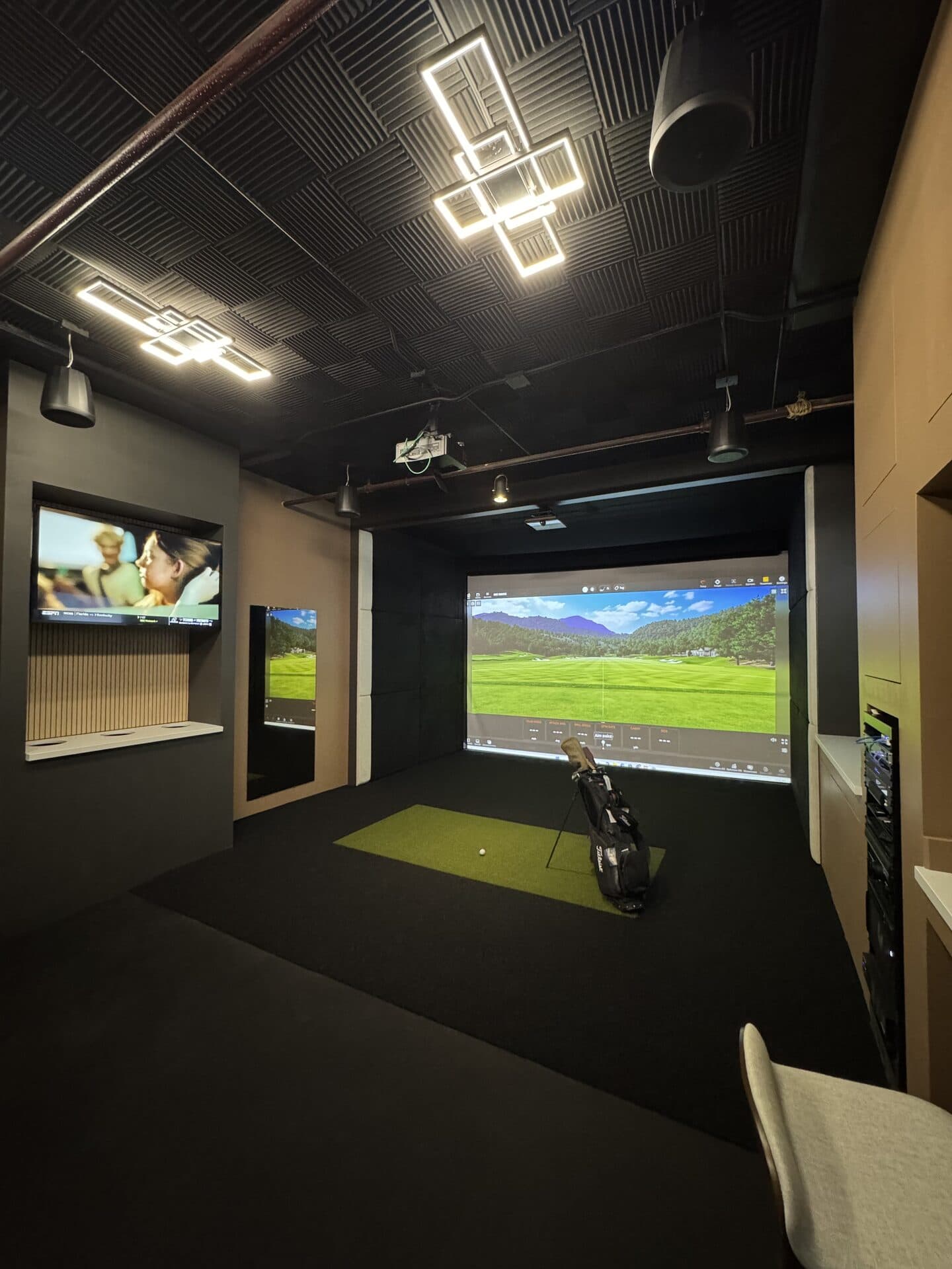 Sim House — private golf simulator bay in Hoboken
